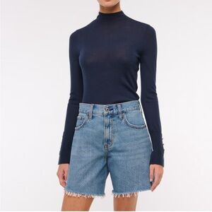 Abercrombie High Rise Loose Short, Size 28/6